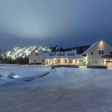 Auberge Sous L'Edredon B&B Saint-Sauveur-des-Monts Dış mekan fotoğraf