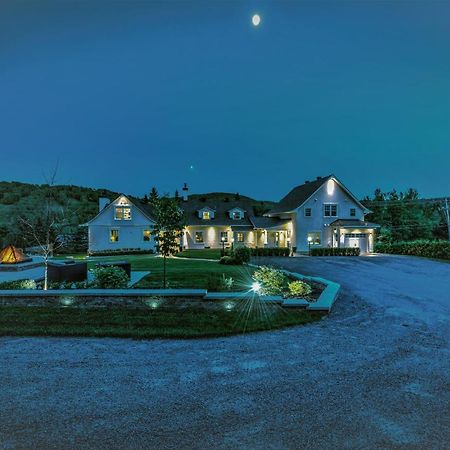 Auberge Sous L'Edredon B&B Saint-Sauveur-des-Monts Dış mekan fotoğraf