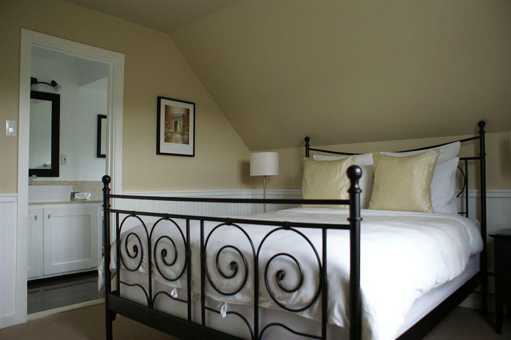 Auberge Sous L'Edredon B&B Saint-Sauveur-des-Monts Dış mekan fotoğraf