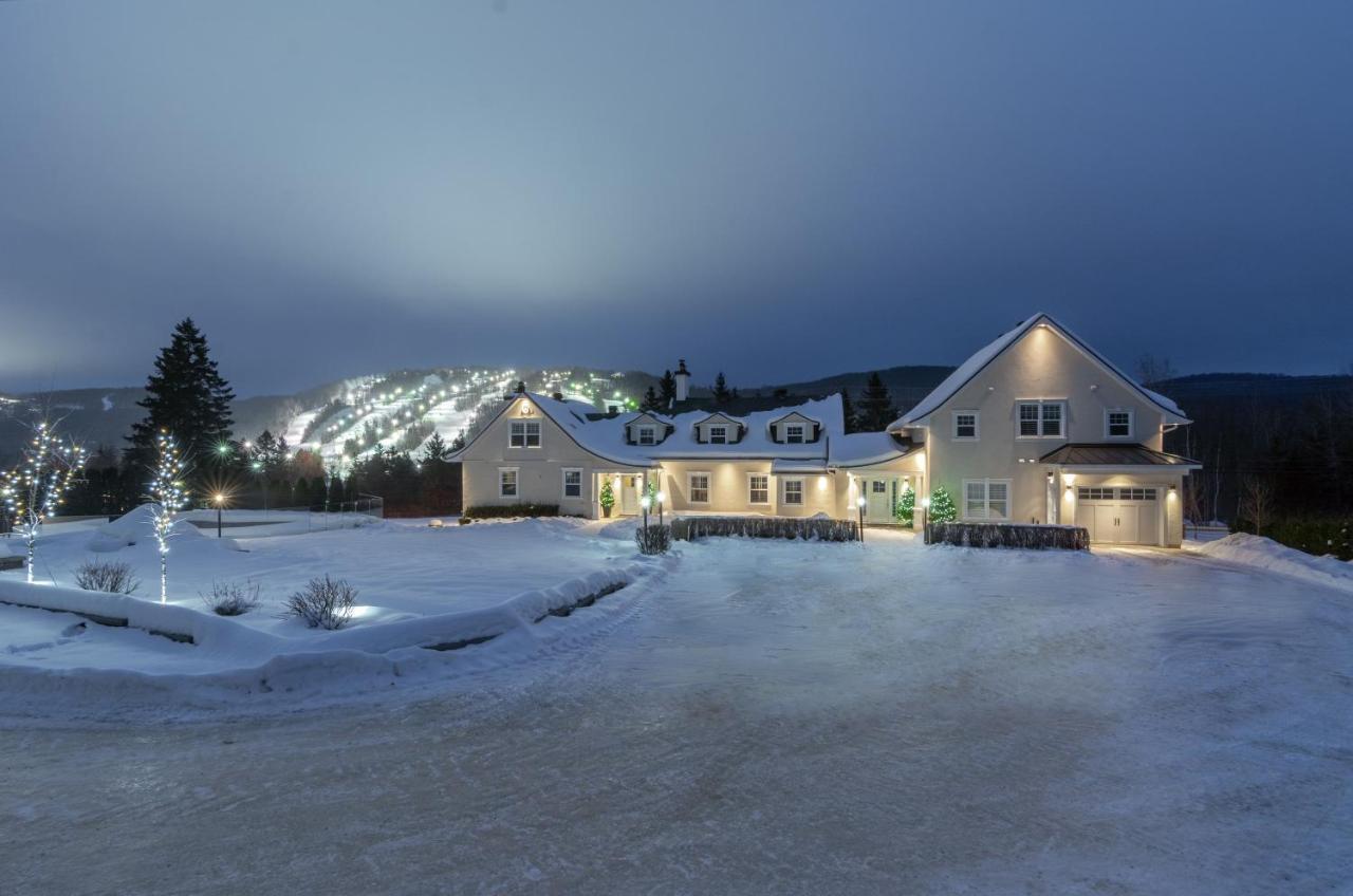 Auberge Sous L'Edredon B&B Saint-Sauveur-des-Monts Dış mekan fotoğraf