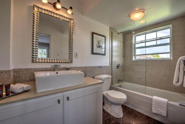 Auberge Sous L'Edredon B&B Saint-Sauveur-des-Monts Dış mekan fotoğraf