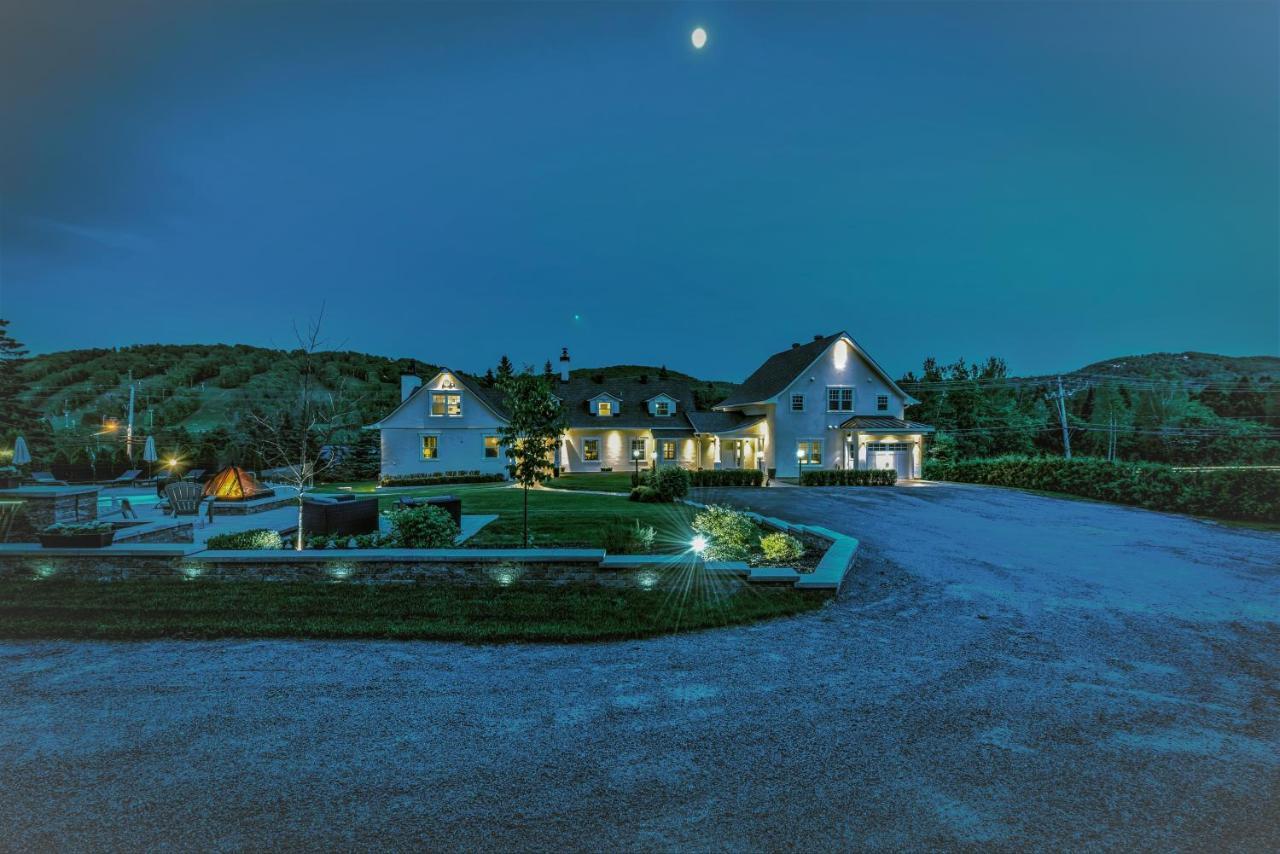Auberge Sous L'Edredon B&B Saint-Sauveur-des-Monts Dış mekan fotoğraf